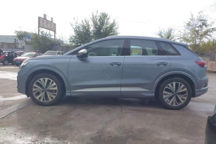 Used Audi Q4 e-tron 2022 40 e-tron Adventure Edition Exterior 5