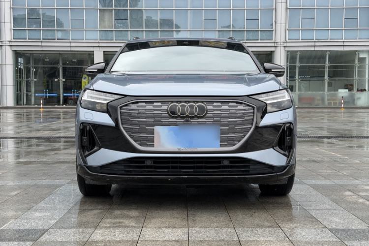 Used Audi Q4 e-tron 2022 50 e-tron quattro Creation Edition Exterior 5