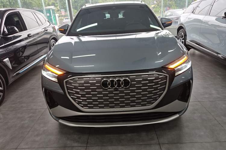 Used Audi Q4 e-tron 2022 40 e-tron Adventure Edition Front