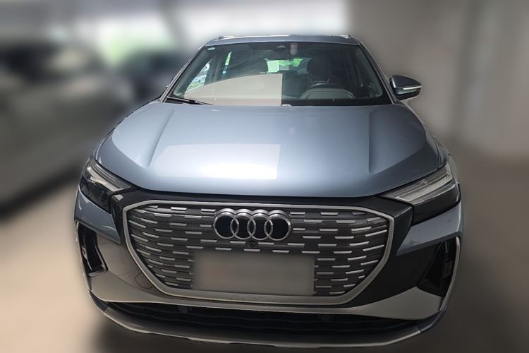 Used Audi Q4 e-tron 2022 50 e-tron quattro Visionary Edition Front