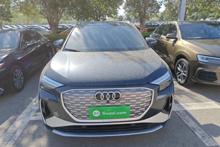 Used Audi Q4 e-tron 2022 50 e-tron quattro Visionary Edition Front