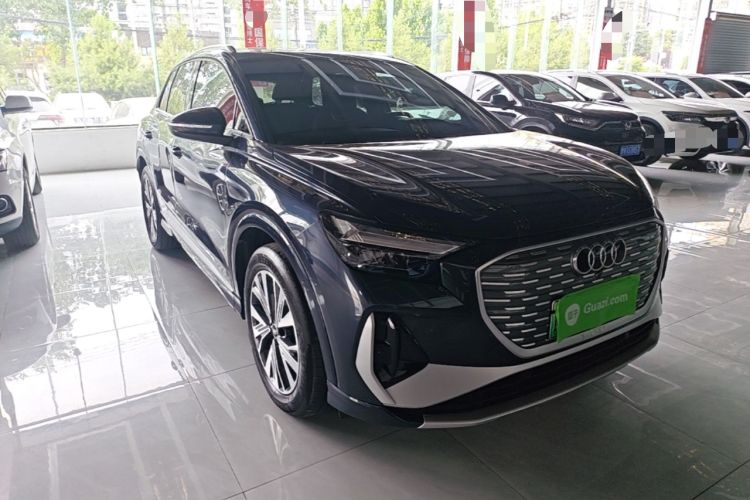 Used Audi Q4 e-tron 2022 40 e-tron Adventure Edition Front Right 45 Deg