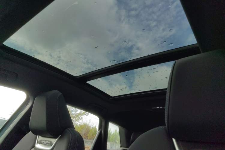 Used Audi Q4 e-tron 2022 40 e-tron Adventure Edition Headliner