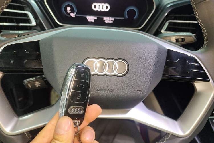 Used Audi Q4 e-tron 2022 40 e-tron Boundary Edition Interior 1