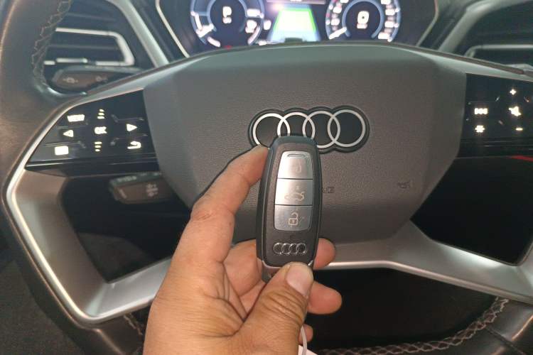 Used Audi Q4 e-tron 2022 40 e-tron Adventure Edition Interior 1