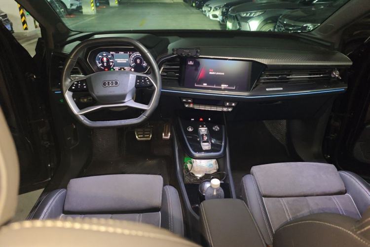 Used Audi Q4 e-tron 2022 40 e-tron Boundary Edition Interior 2
