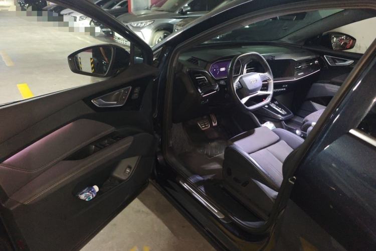 Used Audi Q4 e-tron 2022 40 e-tron Boundary Edition Interior 3