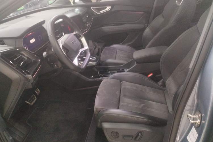 Used Audi Q4 e-tron 2022 40 e-tron First Edition Left Front Seat
