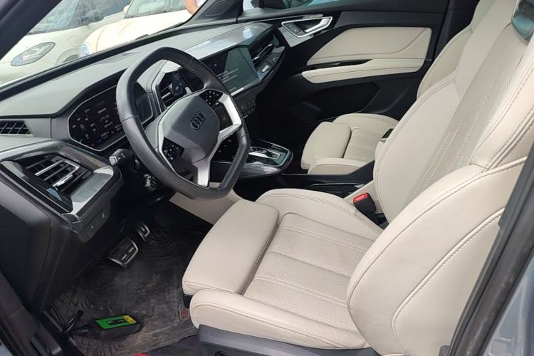 Used Audi Q4 e-tron 2022 40 e-tron Boundary Edition Left Front Seat