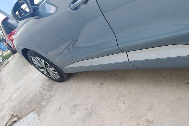 Used Audi Q4 e-tron 2022 40 e-tron Adventure Edition Left Side Sill