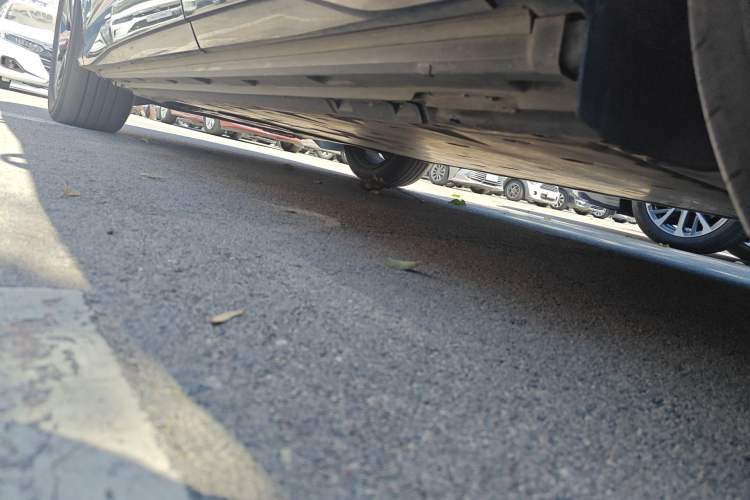 Used Audi Q4 e-tron 2022 50 e-tron quattro Visionary Edition Left Side Sill