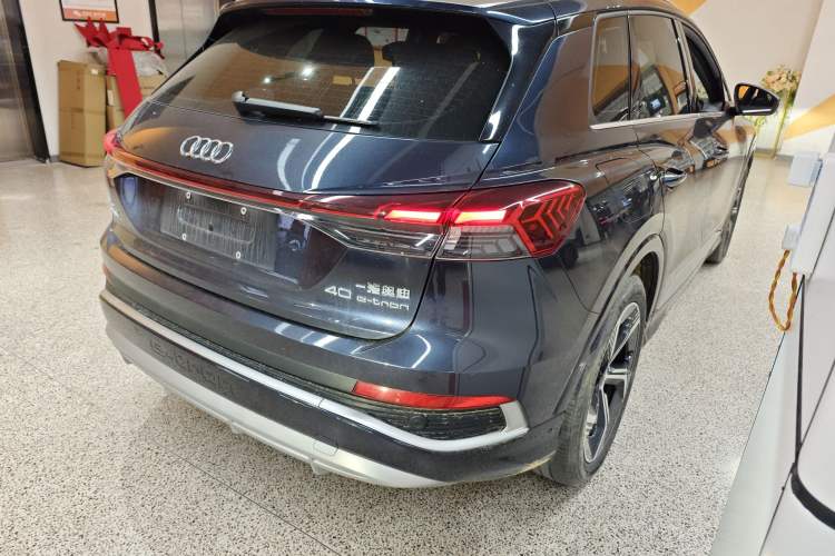 Used Audi Q4 e-tron 2022 40 e-tron First Edition Rear Right 45 Deg