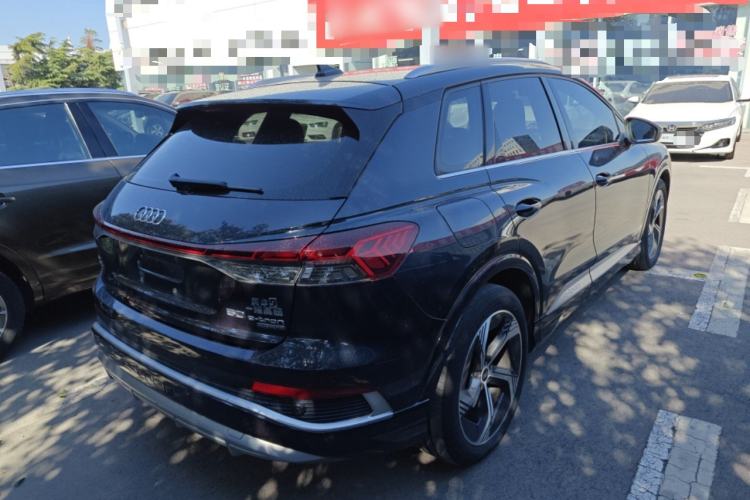Used Audi Q4 e-tron 2022 50 e-tron quattro Visionary Edition Rear Right 45 Deg