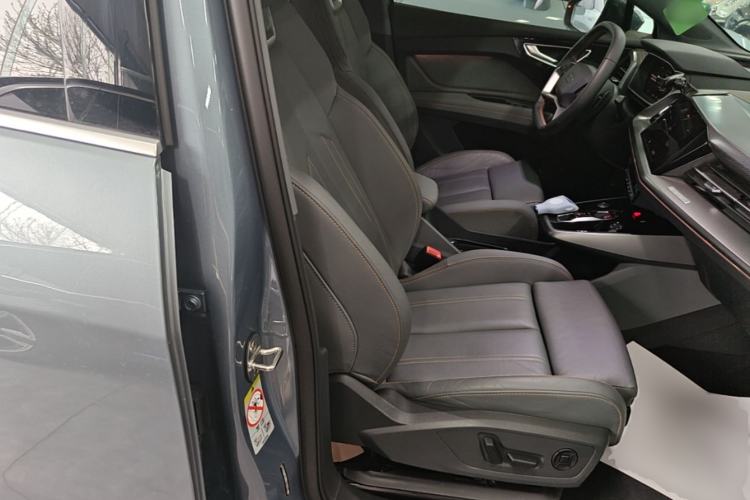 Used Audi Q4 e-tron 2022 40 e-tron Adventure Edition Right Front Seat