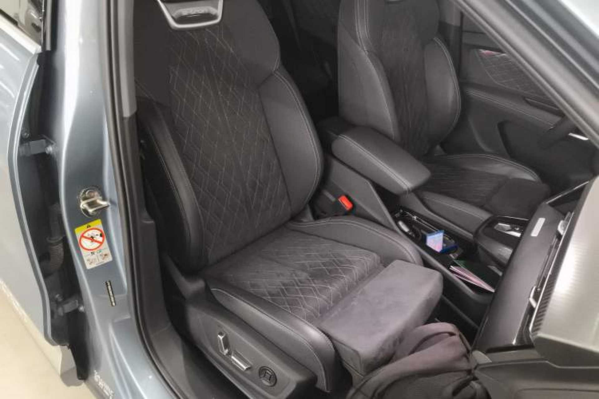 Used Audi Q4 e-tron 2022 50 e-tron quattro Visionary Edition Right Front Seat