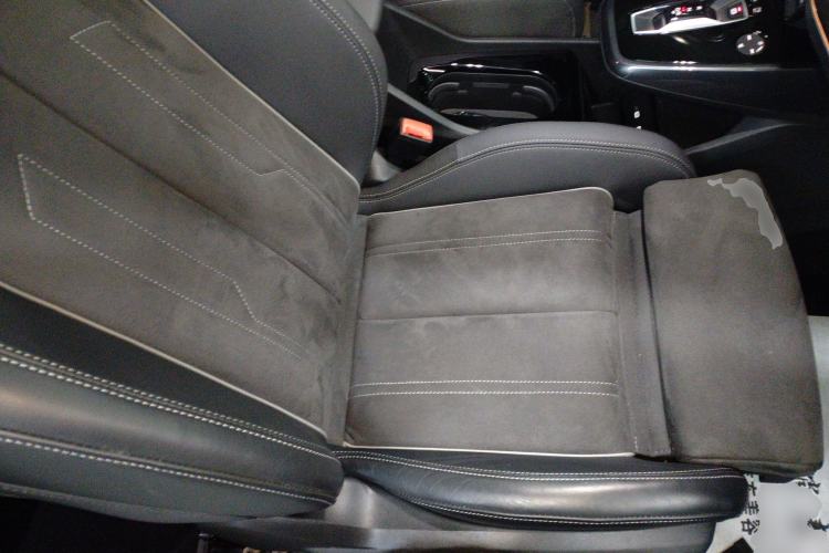 Used Audi Q4 e-tron 2022 50 e-tron quattro Visionary Edition Right Front Seat