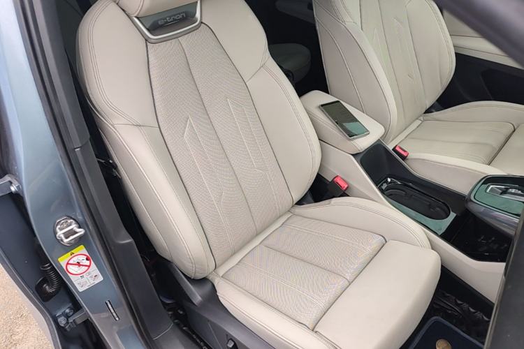 Used Audi Q4 e-tron 2022 40 e-tron Boundary Edition Right Front Seat