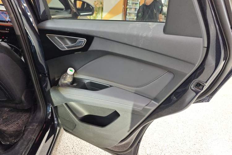 Used Audi Q4 e-tron 2022 40 e-tron First Edition Right Rear Door Interior