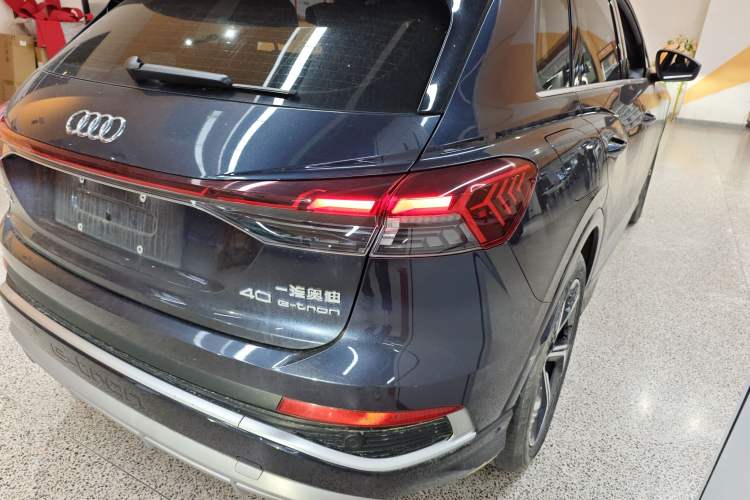 Used Audi Q4 e-tron 2022 40 e-tron First Edition Right Rear Taillight