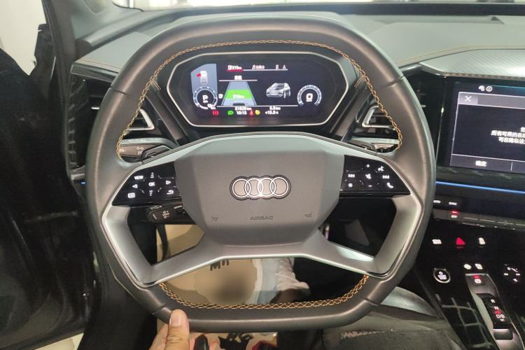 Used Audi Q4 e-tron 2022 50 e-tron quattro Visionary Edition Steering Wheel