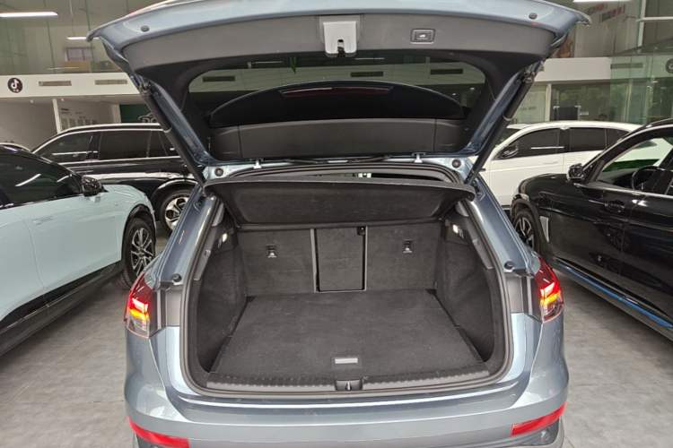 Used Audi Q4 e-tron 2022 40 e-tron Adventure Edition Trunk