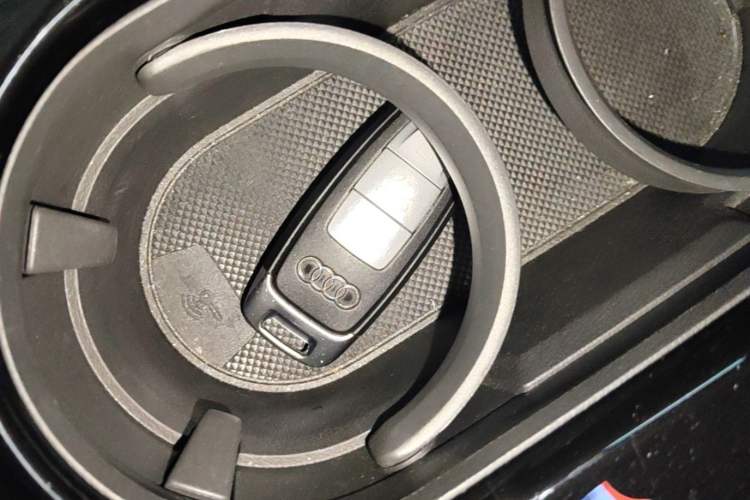 Used Audi Q4 e-tron 2022 50 e-tron quattro Visionary Edition Vehicle Key