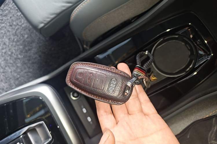 Used Audi Q4 e-tron 2022 40 e-tron Adventure Edition Vehicle Key