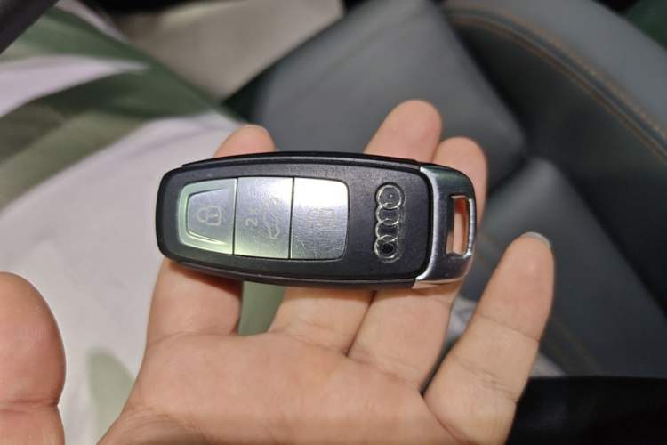 Used Audi Q4 e-tron 2022 40 e-tron Adventure Edition Vehicle Key