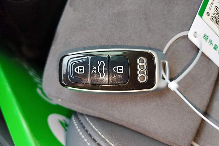 Used Audi Q4 e-tron 2022 40 e-tron Boundary Edition Vehicle Key