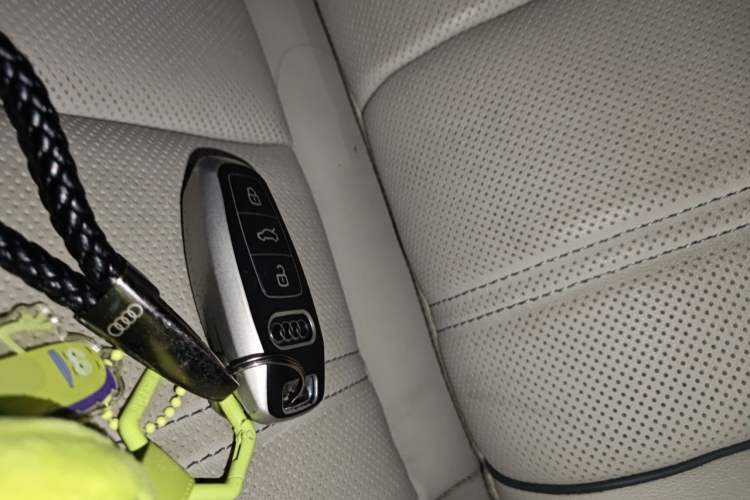 Used Audi Q4 e-tron 2022 40 e-tron First Edition Vehicle Key