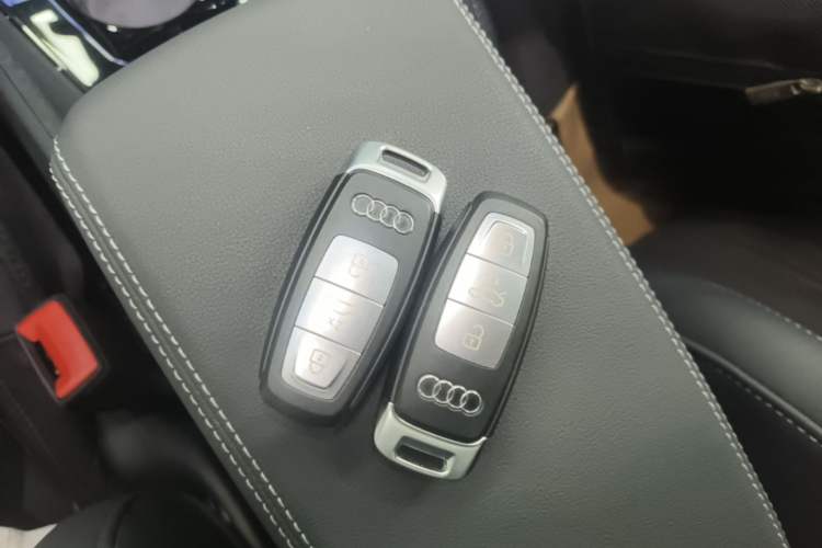 Used Audi Q4 e-tron 2022 40 e-tron Boundary Edition Vehicle Key
