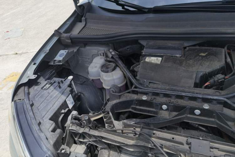 Used Audi Q4 e-tron 2022 50 e-tron quattro Visionary Edition Engine Bay Right