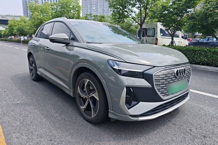 Used Audi Q4 e-tron 2022 50 e-tron quattro Visionary Edition Exterior 1