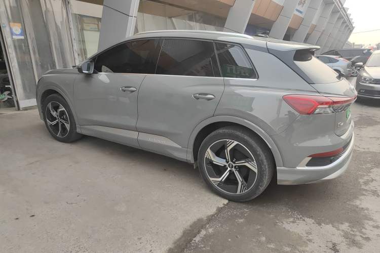 Used Audi Q4 e-tron 2022 50 e-tron quattro Visionary Edition Exterior 5