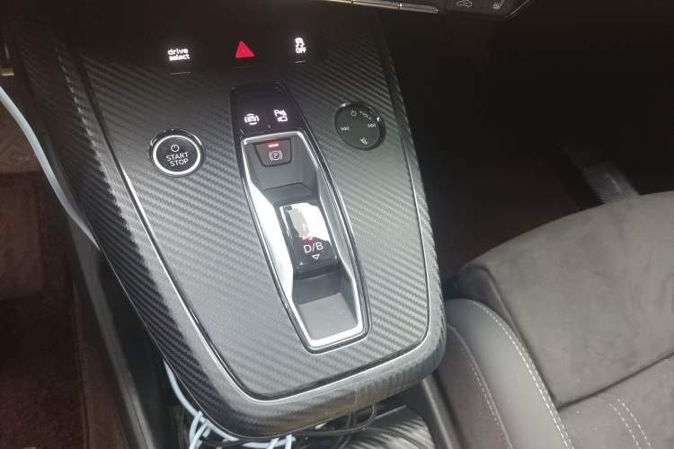 Used Audi Q4 e-tron 2022 40 e-tron Boundary Edition Gear Lever