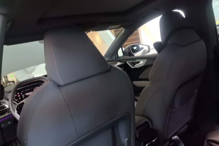 Used Audi Q4 e-tron 2022 40 e-tron Boundary Edition Headliner