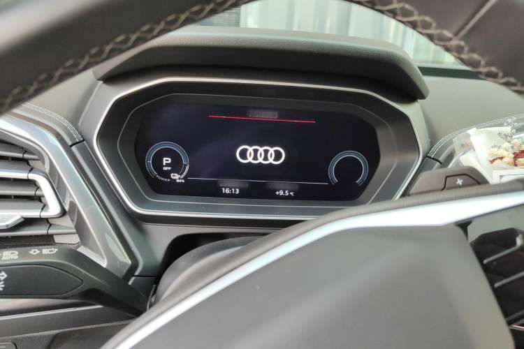 Used Audi Q4 e-tron 2022 50 e-tron quattro Visionary Edition Instrument Cluster