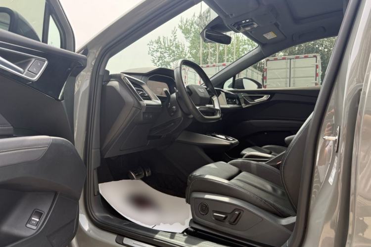 Used Audi Q4 e-tron 2022 40 e-tron Adventure Edition Left Front Seat