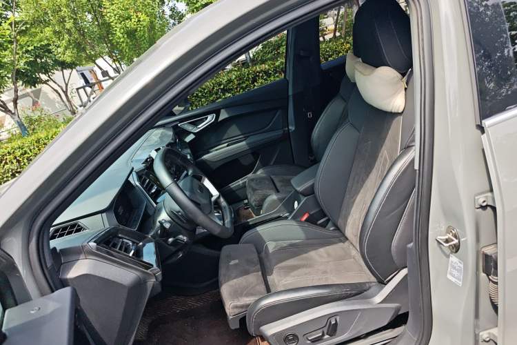 Used Audi Q4 e-tron 2022 50 e-tron quattro Visionary Edition Left Front Seat