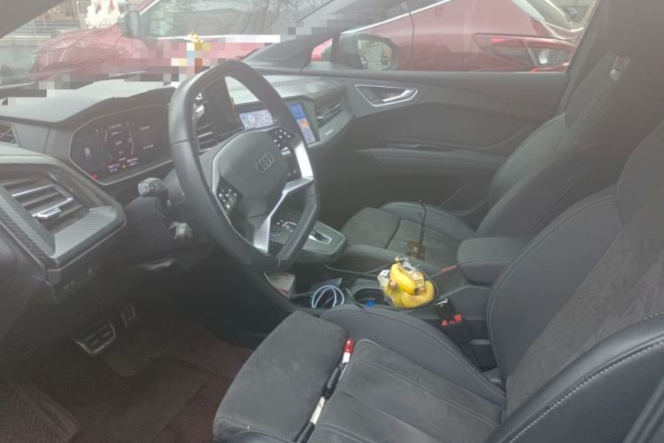 Used Audi Q4 e-tron 2022 40 e-tron Boundary Edition Left Front Seat