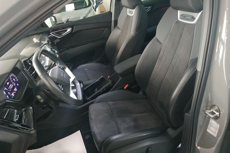 Used Audi Q4 e-tron 2022 50 e-tron quattro Visionary Edition Left Front Seat