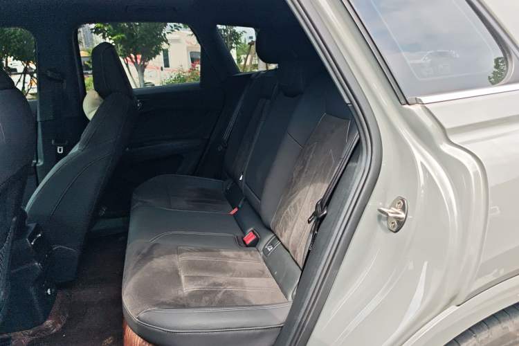 Used Audi Q4 e-tron 2022 50 e-tron quattro Visionary Edition Left Rear Seat