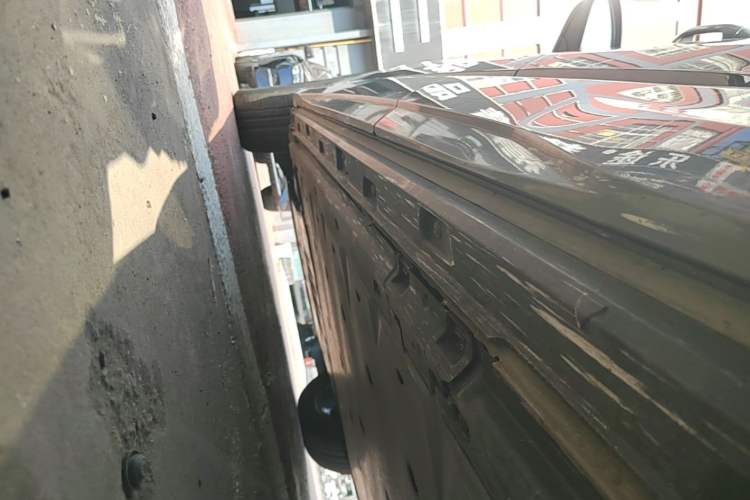 Used Audi Q4 e-tron 2022 40 e-tron Adventure Edition Left Side Sill