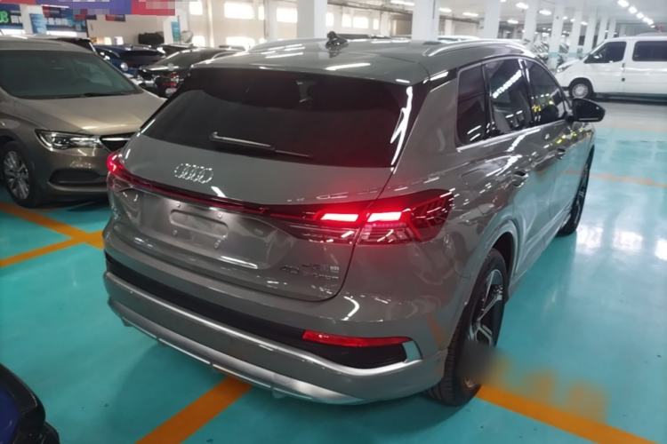 Used Audi Q4 e-tron 2022 40 e-tron Boundary Edition Rear Right 45 Deg