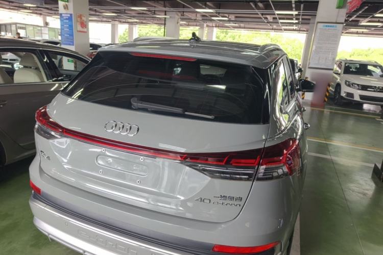 Used Audi Q4 e-tron 2022 40 e-tron Boundary Edition Rear Right 45 Deg