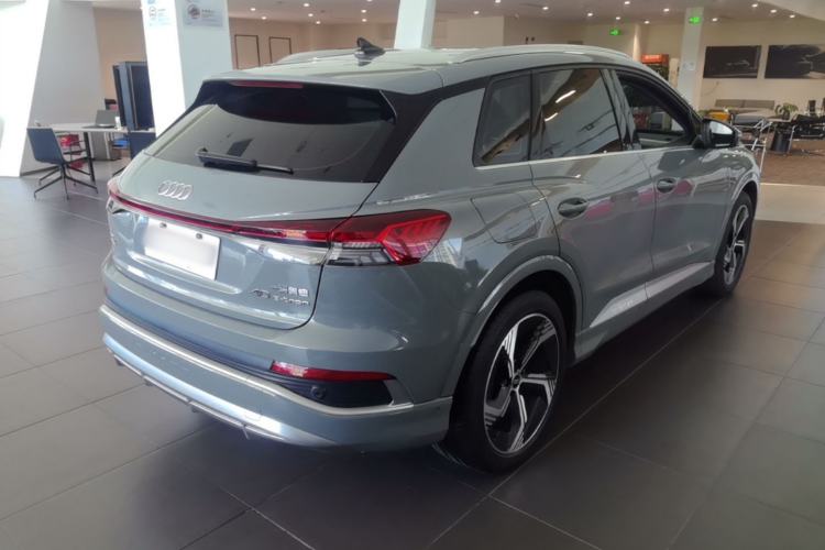 Used Audi Q4 e-tron 2022 40 e-tron Boundary Edition Rear Right 45 Deg
