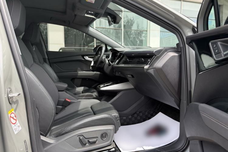Used Audi Q4 e-tron 2022 40 e-tron Adventure Edition Right Front Seat
