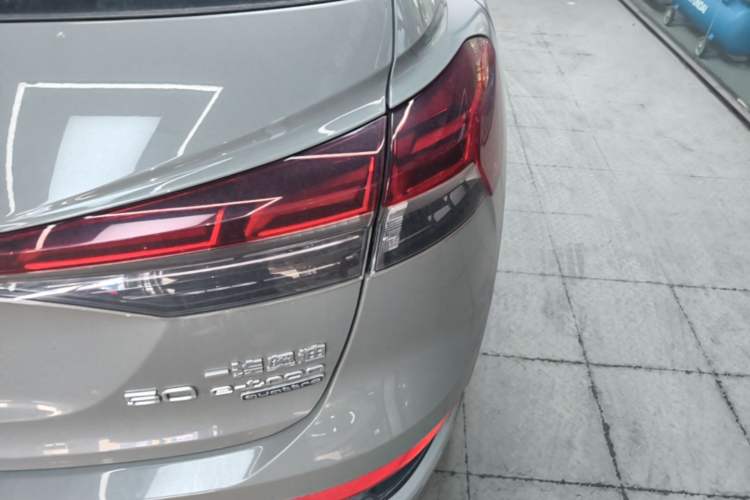 Used Audi Q4 e-tron 2022 50 e-tron quattro Visionary Edition Right Rear Taillight