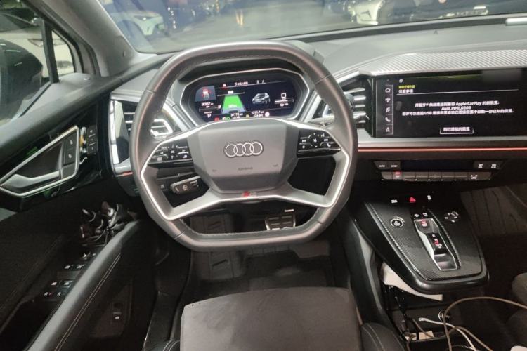 Used Audi Q4 e-tron 2022 50 e-tron quattro Visionary Edition Steering Wheel