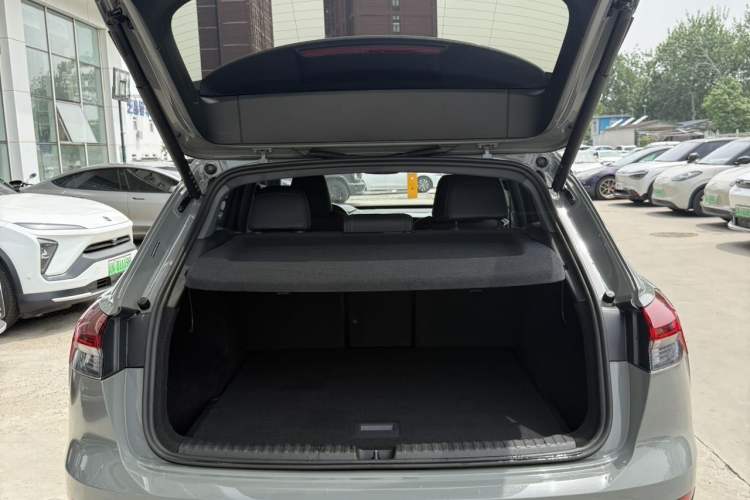 Used Audi Q4 e-tron 2022 40 e-tron Adventure Edition Trunk